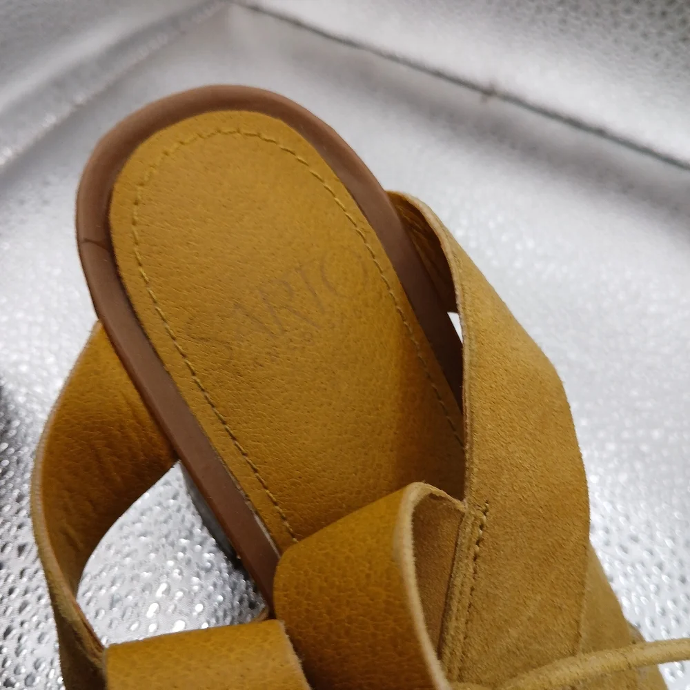Franco Sarto Golden Leather Sandals Strappy Lace-Up Design Womens 6.5